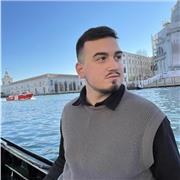 Doy clases particulares e individuales a niños y niñas de 3 a 12 años. Se trata tanto la práctica oral como la escritura