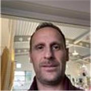 Coach sportif diplômé, je vous accompagne dans le but de vous aider à atteindre vos objectifs….perte de poids, prise de masse musculaire, renforcement musculaire, sport santé…