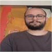 Paciente, empático y cercano. Doy clases a quienes buscan aprender con confianza, motivación y un acompañamiento adaptado.