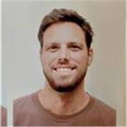 Soy maestro con amplia experiencia y vocación. Doy clases de apoyo a alumnos de Primaria y Secundaria, adaptándome a su necesidad.
