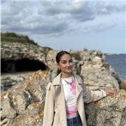 Soy estudiante de master de analisis clinicos. He dado clases durante años a niños de primaria y secundaria.