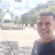 Paciente, atento, responsable dedicado, don de gente, encantado de enseñar