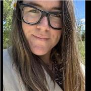 Abogada que ejerce su profesión en derecho penal, civil y laboral. Con conocimientos en fiscalidad internacional y contractual