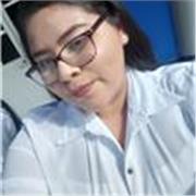 Profesora de español imparte clases a nivel primaria y secundaria