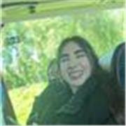 Una chica paciente, una media académica buenísima, he tratado con niños mucho tiempo, daría clase a alumnos de primaria,ESO,etc. 