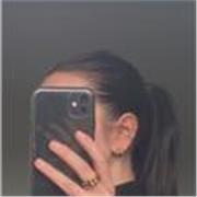 Ciao! Mi chiamo Priscila e sono una ragazza appena diplomata con tanta voglia di aiutare gli studenti a migliorare nello studio