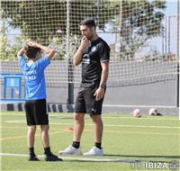 Entrenador de Fútbol con más de 10 años de experiencia 
Nativo Italiano 