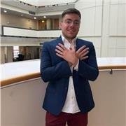 Offro lezioni private fino ad un massimo di 18 anni! Laureato in Inghilterra e diplomato al Liceo Classico con il massimo dei voti