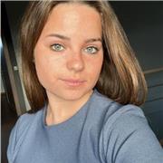 Je donne des cours pour Primaire, Collège en français, maths, sciences, musique… Je fais un peux de tout.