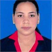 Profesora de Derecho imparte clases a todas las personas interesadas en esta área