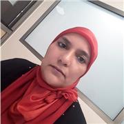 Profesora de árabe imparte clases particulares a niños de todas las edades