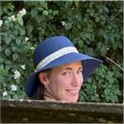 Modern Foreign Language Tutor who has experience teaching English, Italian, Spanish and French to many different age groups.