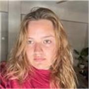 Profesora de refuerzo de inglés de manera online