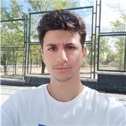 Buenas mi nombre es Julio graduado en Cafyd y llevo varios años impartiendo clases de pádel tanto de nivel amateur como avanzado