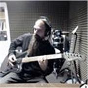 Insegnante di musica, chitarra, produzione musicale songwriting e arrangiamento