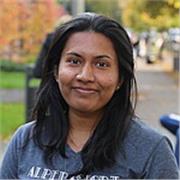 English Tutor, Die Kinder von alle alte Gruppe unterichtet.