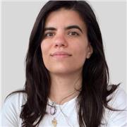 Insegnante certificata di Hatha Yoga e Coach di Meditazione. Inizia il tuo percorso trasformativo con me
