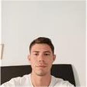 No soy profesional pero tengo 3 hijos y puedo decir que tengo experiencia enseñando a niños.