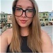 studentessa scuola superiore del quarto anno