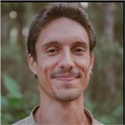 Guido le persone a raggiugere i loro obiettivi attraverso lo yoga e l'ayurveda.