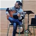 Clases de guitarra española. profesor titulado. todas las edades y niveles. 20 años de experiencia