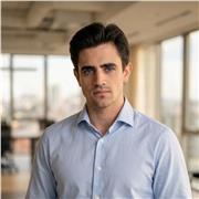 Profesional de marketing y eCommerce muy enfocado a resultados. Doy clases a alumnos interesados en aplicar estrategias efectivas