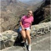Monitora de inglés, tengo el B2 del Cambridge y he estado de intercambio en Berin y Suecia. Daria clases a pequeños 