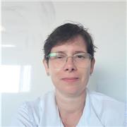Eu me chamo Dina, sou pedagoga, alfabetizadora, pós graduada em psicopedagogia, trabalho com crianças educação infantil até 5° ano.
Estou a disposição em ajuda