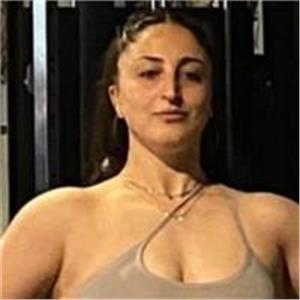 Büsra Akcan