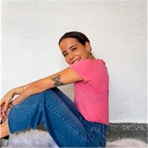 Angela Robles Contreras