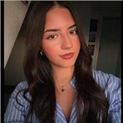 Kunsthandwerk-Nachhilfe mit Herz und Erfahrung – Kunststudentin unterstützt dich kreativ