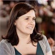 Profesora de apoyo en Lenguaje para estudiantes de 1er ciclo básico