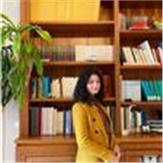 Laureata in giurisprudenza e svolto praticantato presso uno Studio legale amministrativista e civilista