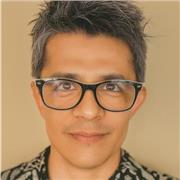 Guitarrista, licenciado en musica y productor musical titulado, mas de 20 años de experiencia ofrece clases online y personalizadas en Bilbao