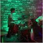 Hola soy estudiante en el conservatorio nacional de música, clases para principiante e intermedio con la música que más te guste