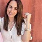 Me llamo Bárbara y soy enfermera desde el año 2011. Mi formación es amplia en el campo de las urgencias y bloque quirúrgico. 