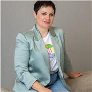 Profesional en al área de administración y finanzas con más de 20 años de experiencia en empresa privada y formación.