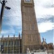 I am a first-year King’s College London Astrophysics student offering clear, patient A-Level Maths lessons focused on exam skills