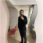 Estudiante de ingeniería multimedia enseña matemáticas básicas