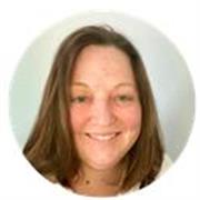 Experienced native English teacher offering online English lessons. 