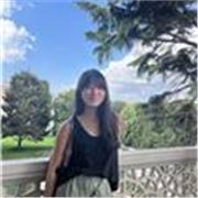 Graduada en Historia del Arte por la Universidad Autónoma de Madrid con vocación docente, especialmente en niños.