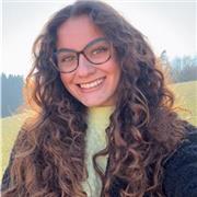 Prof native de français étudiante en Master FLE