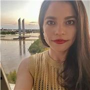 Domina el español con método y dinamismo. Conecta con el idioma, conecta con el mundo.