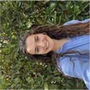 Soy profesora de Español para extranjeros con experiencia, apta para todas edades y niveles. 