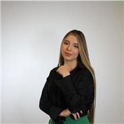 Profesora de inglés con 4 años de experiencia en niños de todas las edades. Clases dinámicas que garantizan el aprendizaje