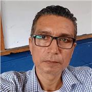 Profesor de español con amplia experiencia en todos los niveles de enseñanza.