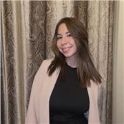 Profesora de primaria apta para todas las edades y niveles