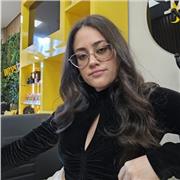 Professora de inglês, concluinte do Kumon em inglês com certificado C1 no EFSet. Cerca de 3 anos de experiência ministrando aulas