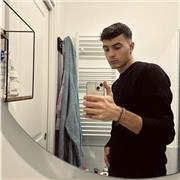 Offro ripetizioni di diverse materie
per le scuole medie, riguardo la scuola superiore matematica, fisica, chimica e inglese.