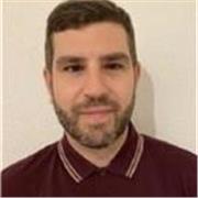 Soy un profesor dinámico y que se adapta a las necesidades de cualquier tipo de alumno. Especializado en Geografía e Historia, habiendo sido tutor de la ESO y preparador para la EBAU. 